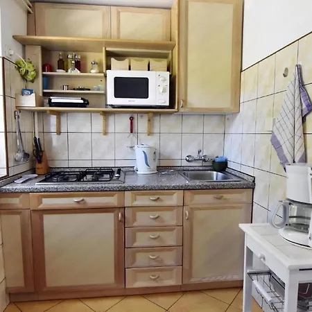 Tolle In Mit Kleiner Terrasse Apartamento Umag