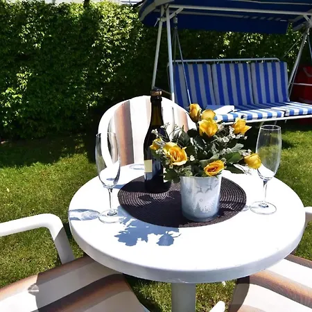 Tolle In Mit Kleiner Terrasse *